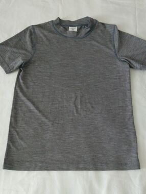 Speedo Gray Performance Crew Neck T-shirt Boys Sz L ( 14-16) Lightweight